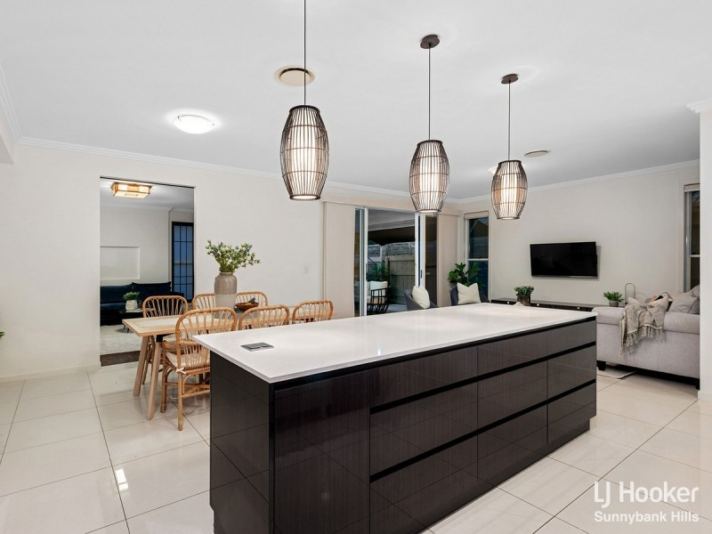 30 Aster Place, Calamvale QLD 4116