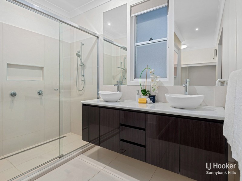 30 Aster Place, Calamvale QLD 4116