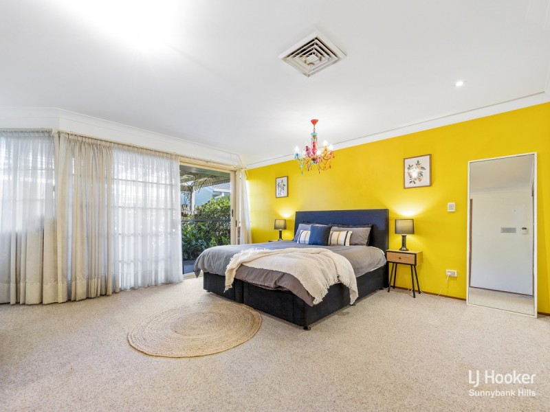 66 Davrod Street, Robertson QLD 4109