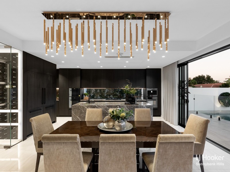 18 Davrod Street, Robertson QLD 4109