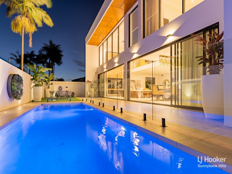 18 Davrod Street, Robertson QLD 4109