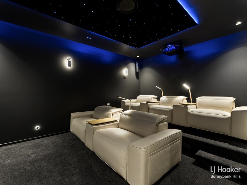 18 Davrod Street, Robertson QLD 4109