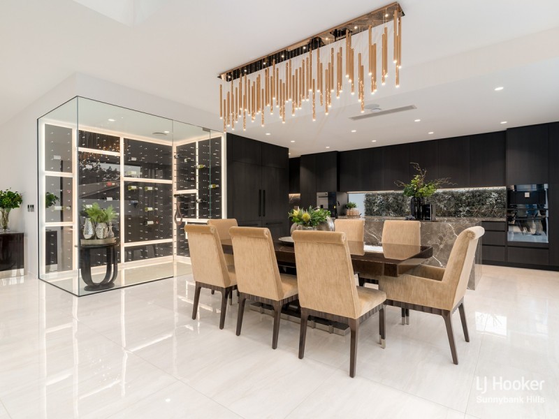 18 Davrod Street, Robertson QLD 4109