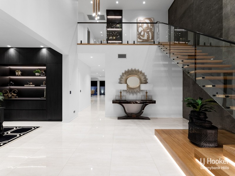 18 Davrod Street, Robertson QLD 4109