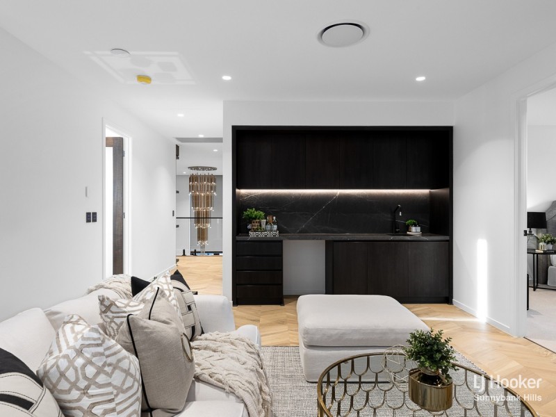 18 Davrod Street, Robertson QLD 4109