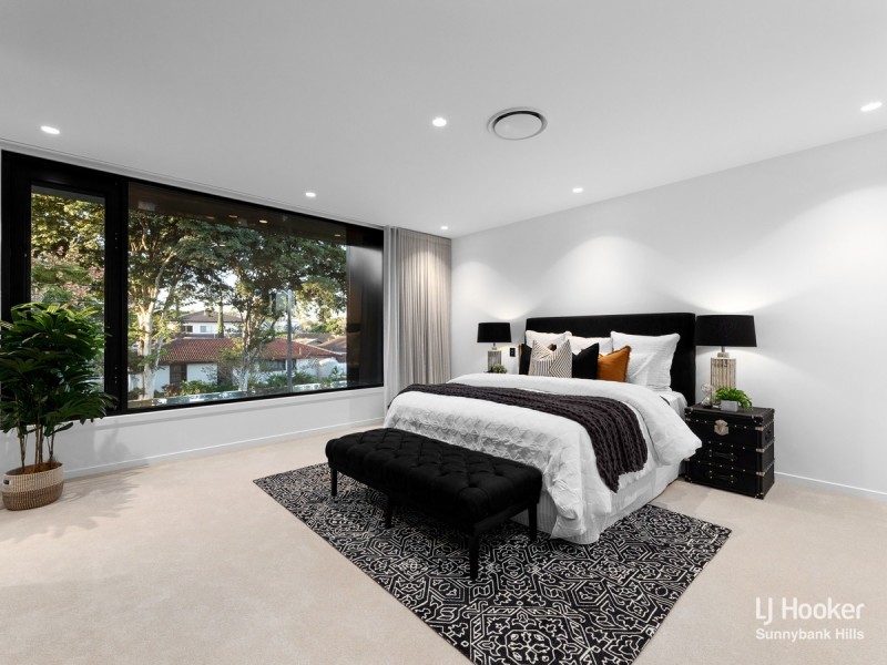 18 Davrod Street, Robertson QLD 4109