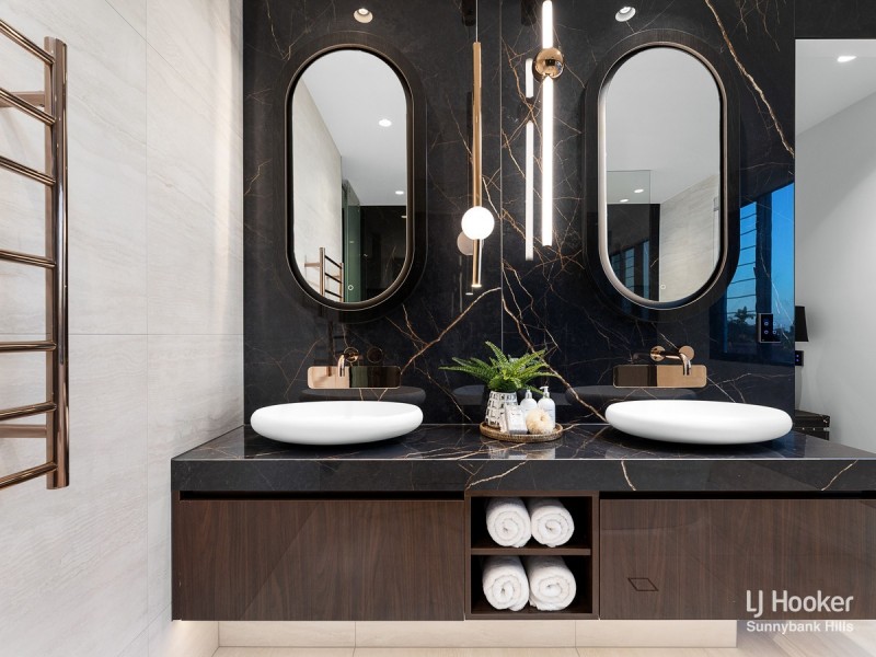 18 Davrod Street, Robertson QLD 4109