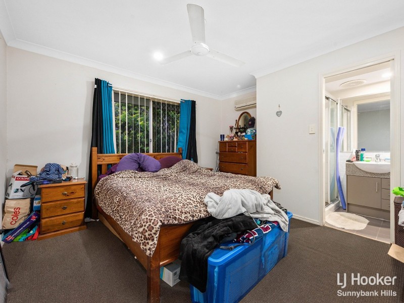 20 Ashmore Close, Marsden QLD 4132