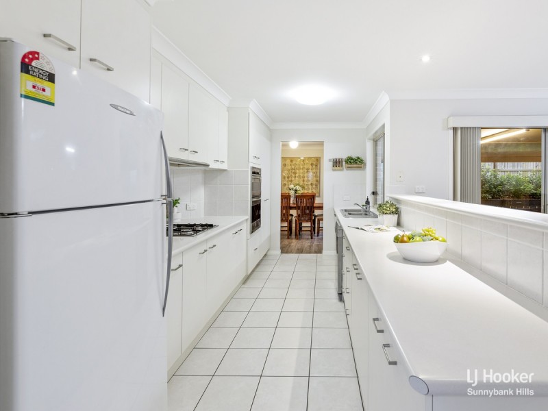 5 Rakumba Close, Eight Mile Plains QLD 4113