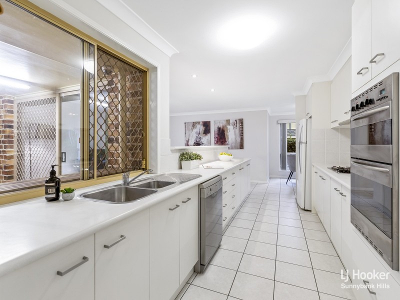 5 Rakumba Close, Eight Mile Plains QLD 4113