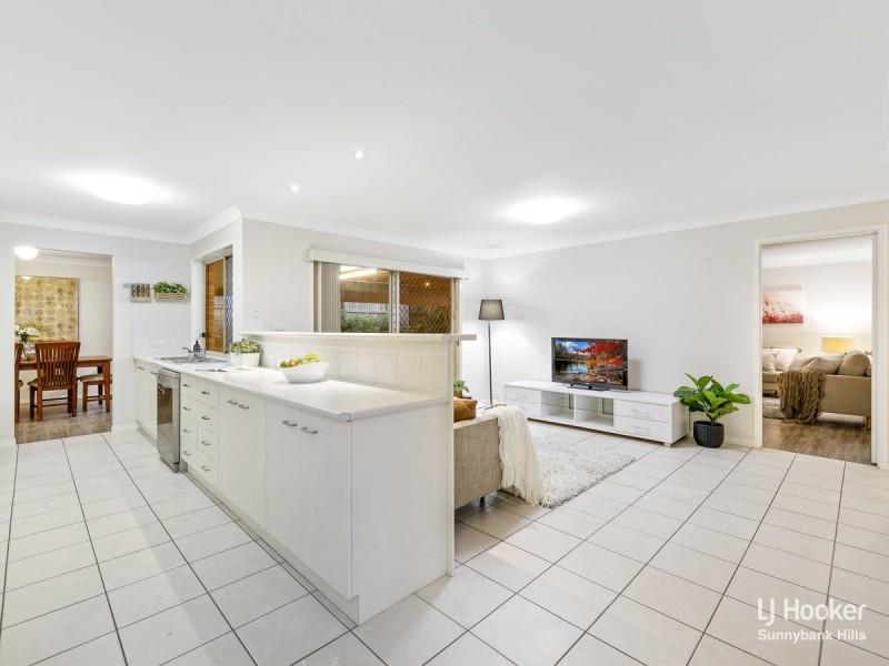 5 Rakumba Close, Eight Mile Plains QLD 4113