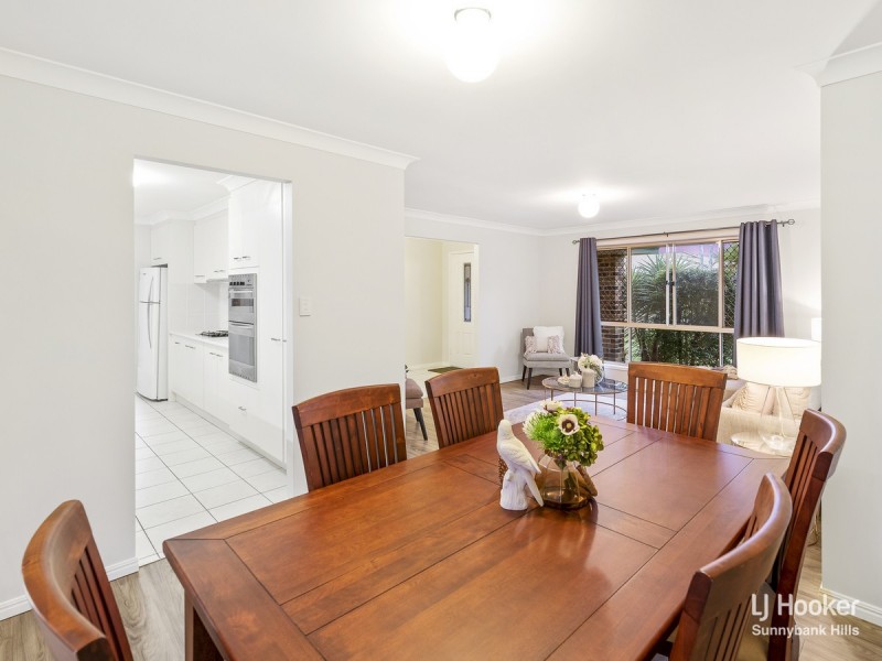 5 Rakumba Close, Eight Mile Plains QLD 4113