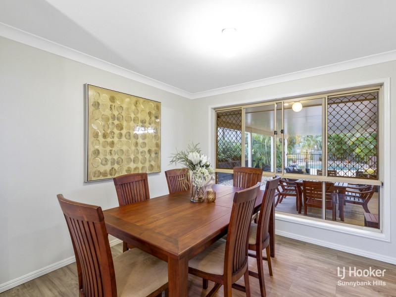 5 Rakumba Close, Eight Mile Plains QLD 4113