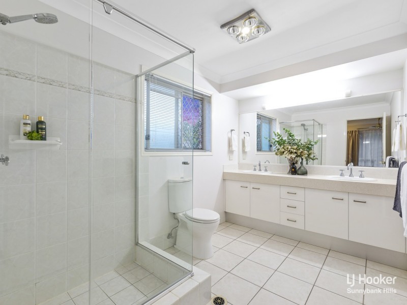 5 Rakumba Close, Eight Mile Plains QLD 4113