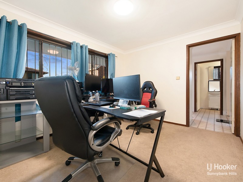 44 Romulus Street, Robertson QLD 4109