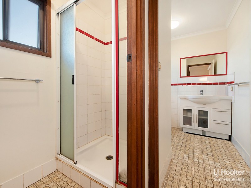 44 Romulus Street, Robertson QLD 4109