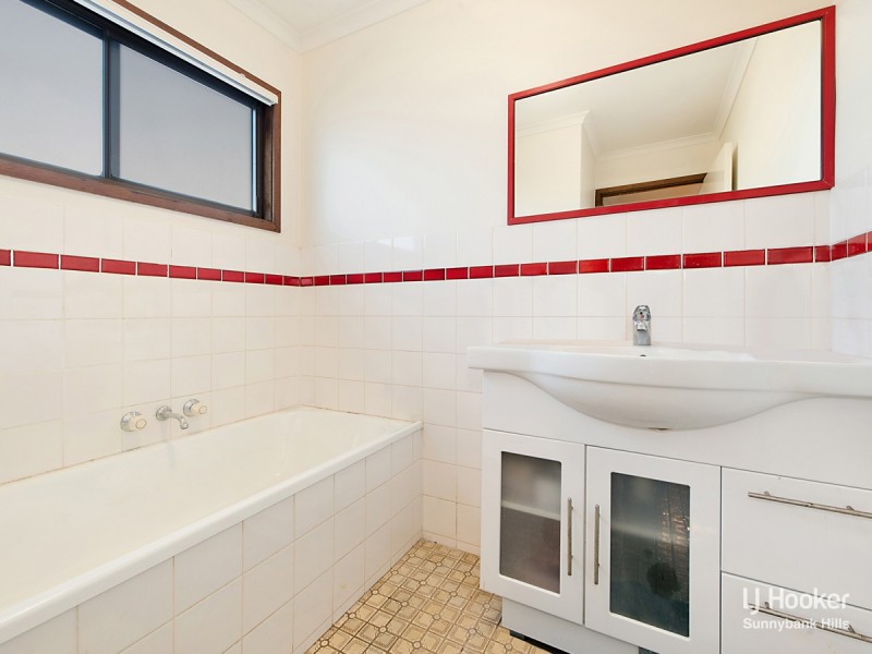 44 Romulus Street, Robertson QLD 4109