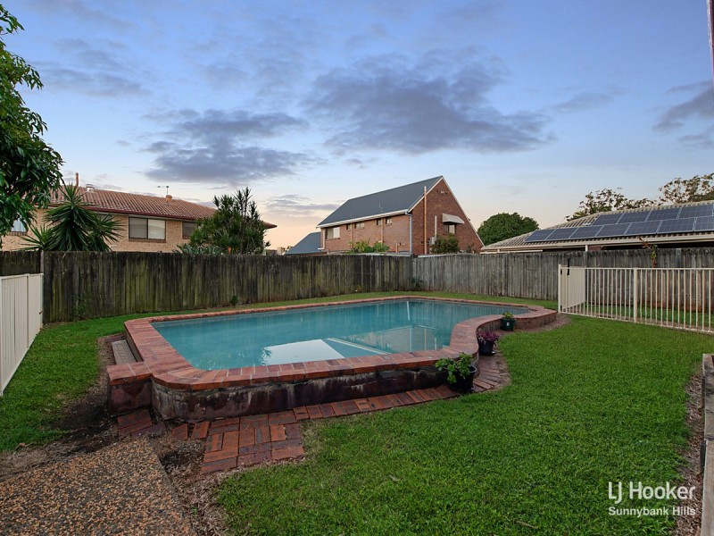 44 Romulus Street, Robertson QLD 4109
