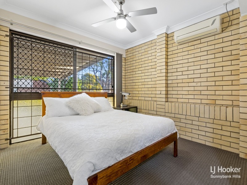54 Kidd Street, Robertson QLD 4109