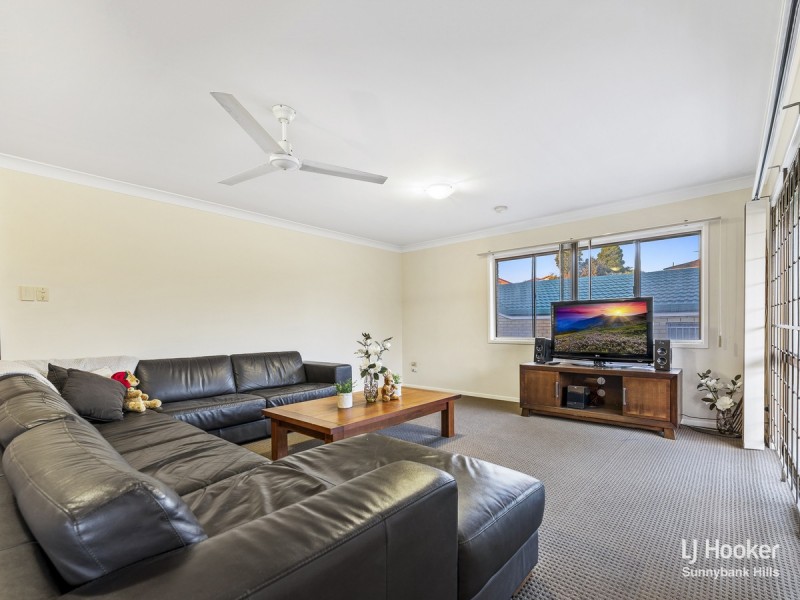 54 Kidd Street, Robertson QLD 4109