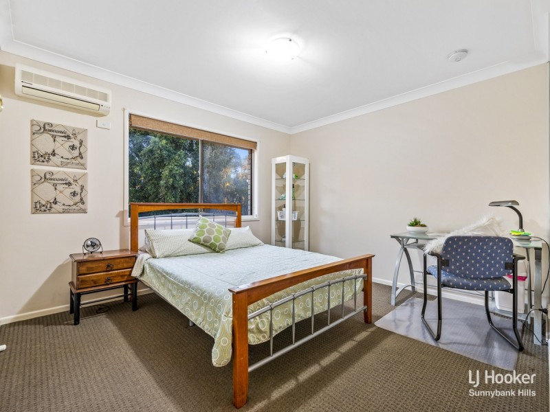 54 Kidd Street, Robertson QLD 4109