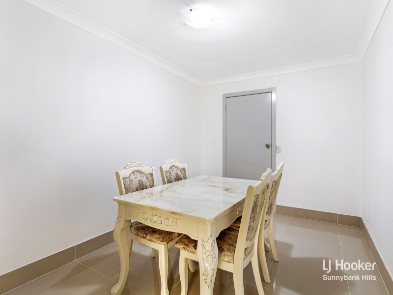 12 Angophora Street, Robertson QLD 4109