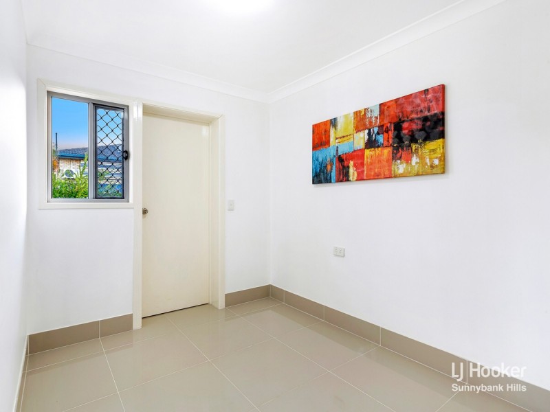 12 Angophora Street, Robertson QLD 4109