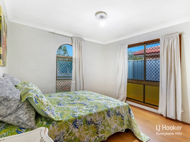 12 Angophora Street, Robertson QLD 4109