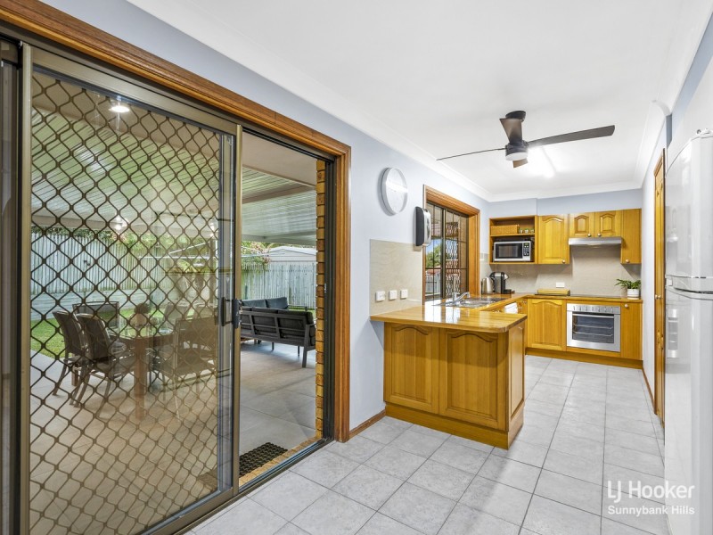 28 Maroo Street, Eight Mile Plains QLD 4113