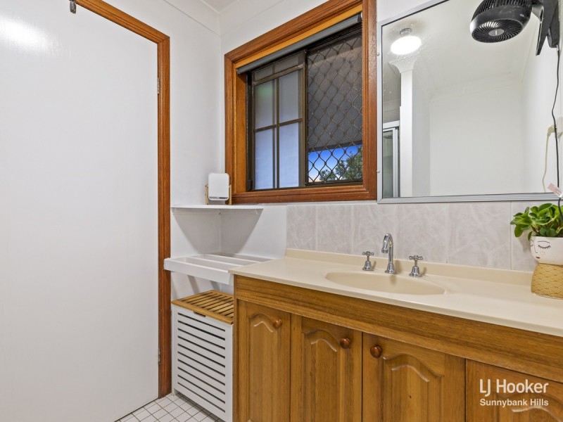 28 Maroo Street, Eight Mile Plains QLD 4113