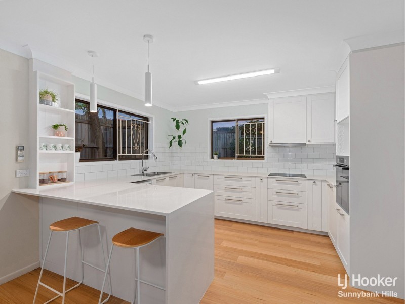 325 Mount Gravatt-Capalaba Road, Wishart QLD 4122