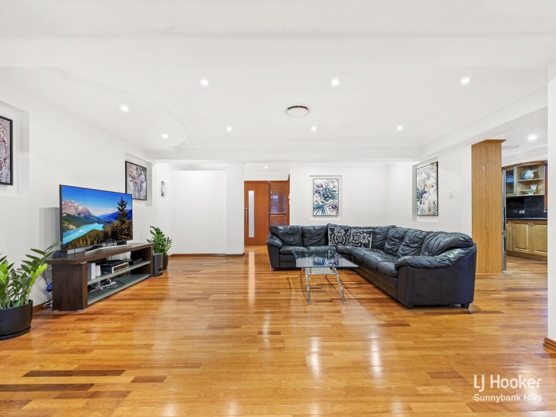 11 Janda Street, Robertson QLD 4109