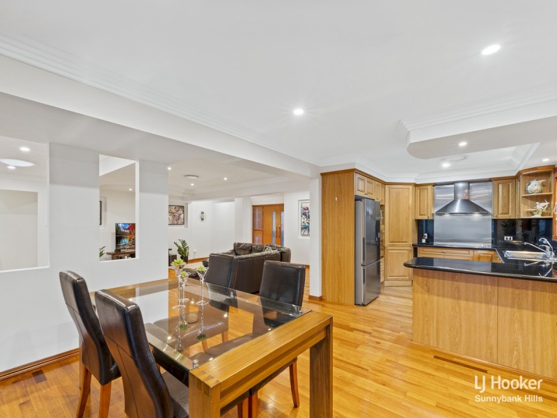 11 Janda Street, Robertson QLD 4109