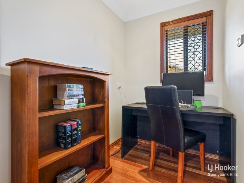 11 Janda Street, Robertson QLD 4109