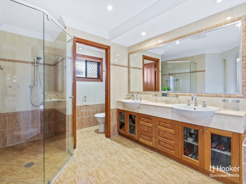 11 Janda Street, Robertson QLD 4109