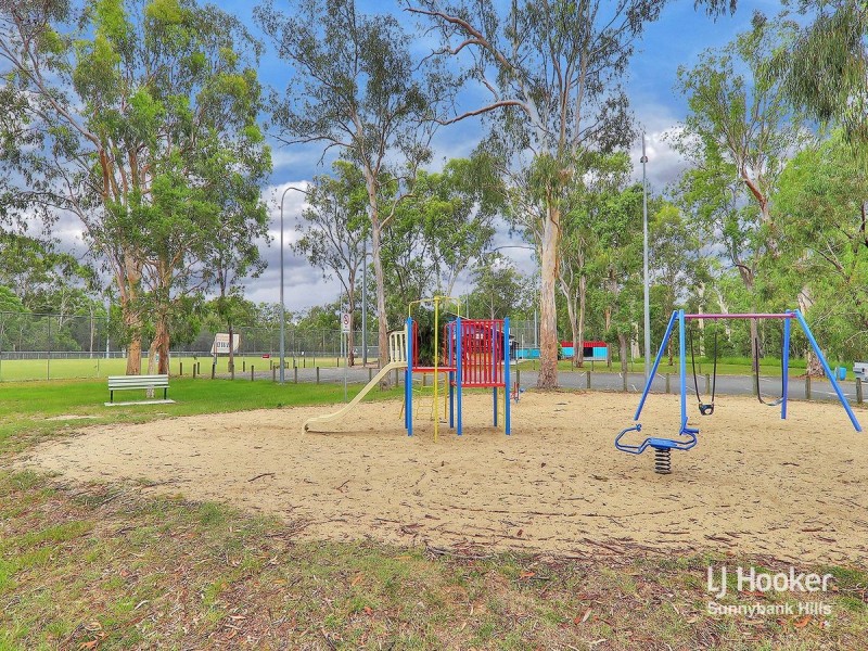 47 Regency Drive, Regents Park QLD 4118