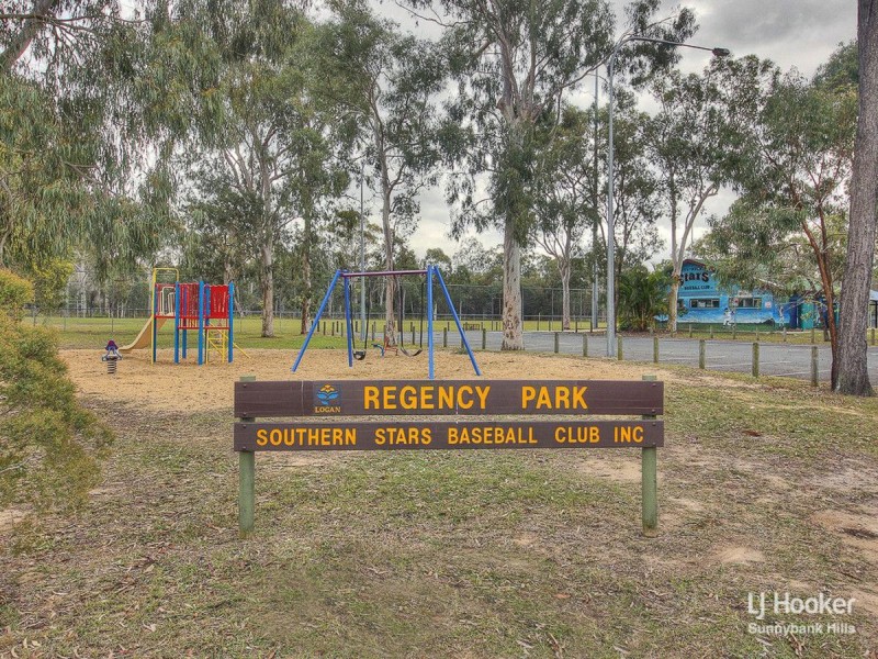47 Regency Drive, Regents Park QLD 4118