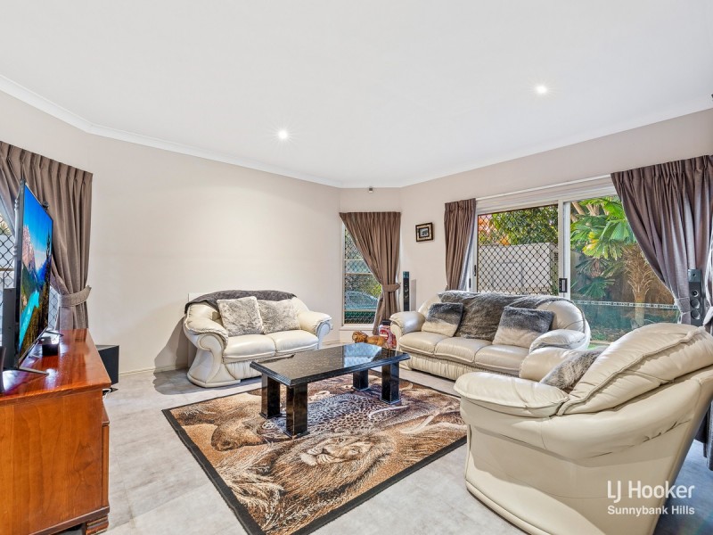 20 Hoover Court, Stretton QLD 4116