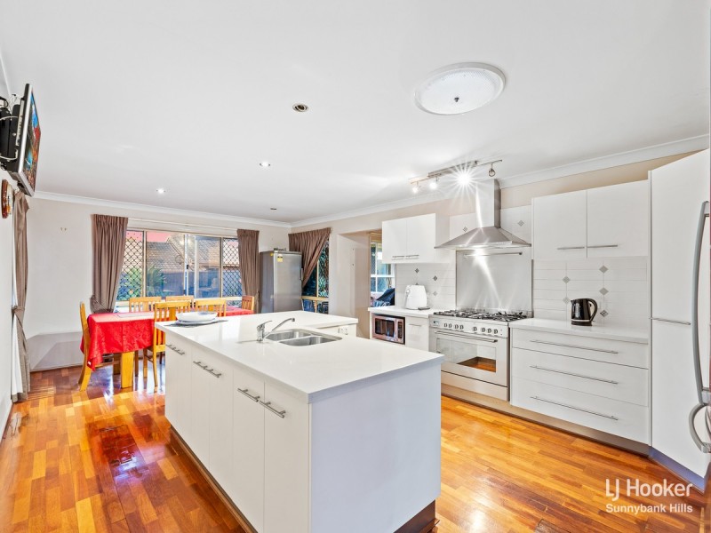 20 Hoover Court, Stretton QLD 4116