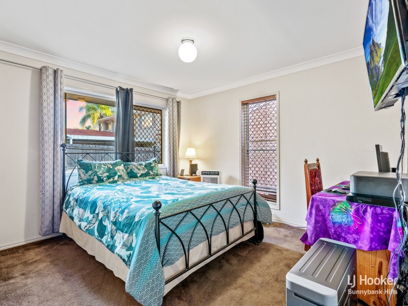 20 Hoover Court, Stretton QLD 4116