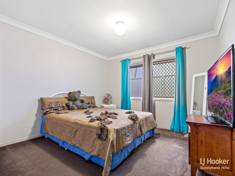 20 Hoover Court, Stretton QLD 4116
