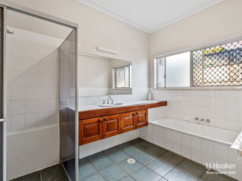 20 Hoover Court, Stretton QLD 4116