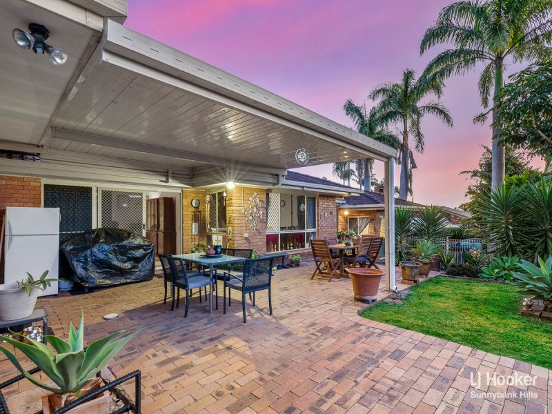 20 Hoover Court, Stretton QLD 4116