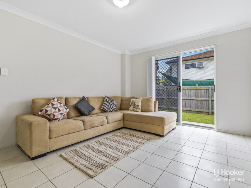 43 Myra Street, Kingston QLD 4114