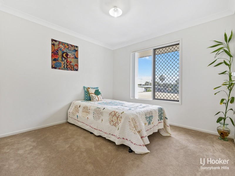 43 Myra Street, Kingston QLD 4114