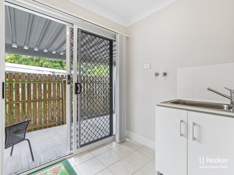 43 Myra Street, Kingston QLD 4114