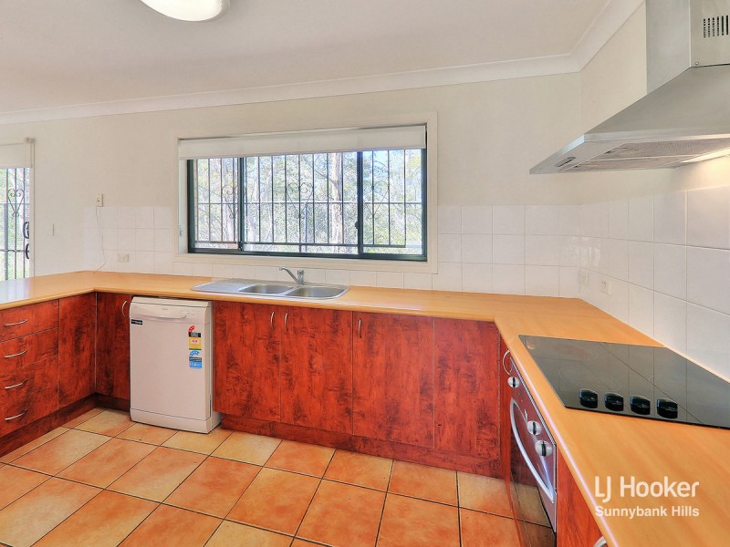 31 Alan Crescent, Eight Mile Plains QLD 4113