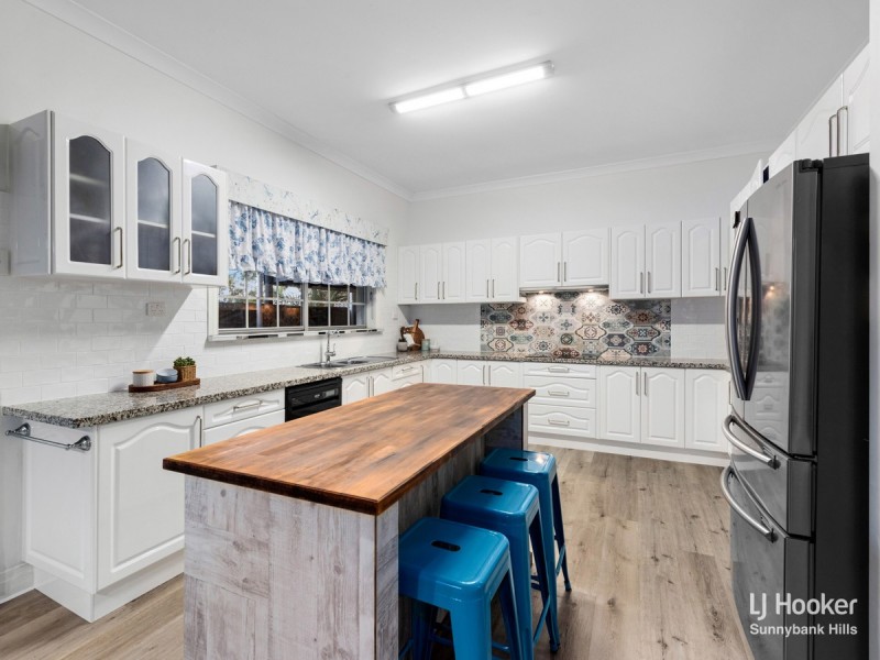 6 Idris Court, Calamvale QLD 4116