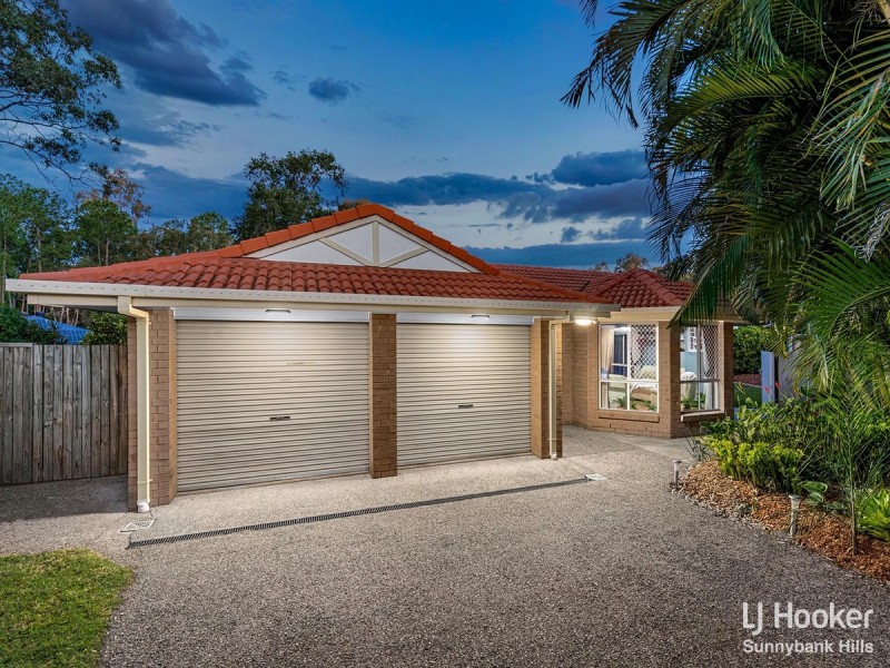 8 Finn Court, Camira QLD 4300