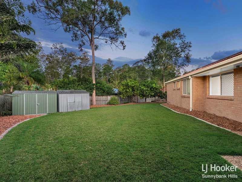 8 Finn Court, Camira QLD 4300